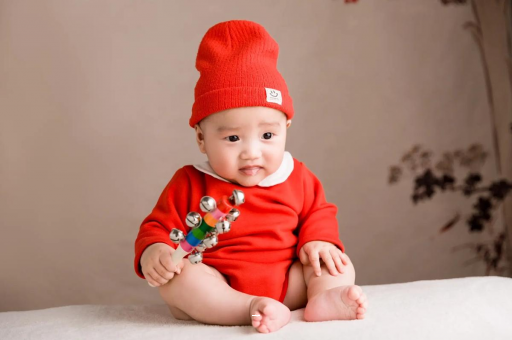 宁阳宝宝睡觉头发出汗